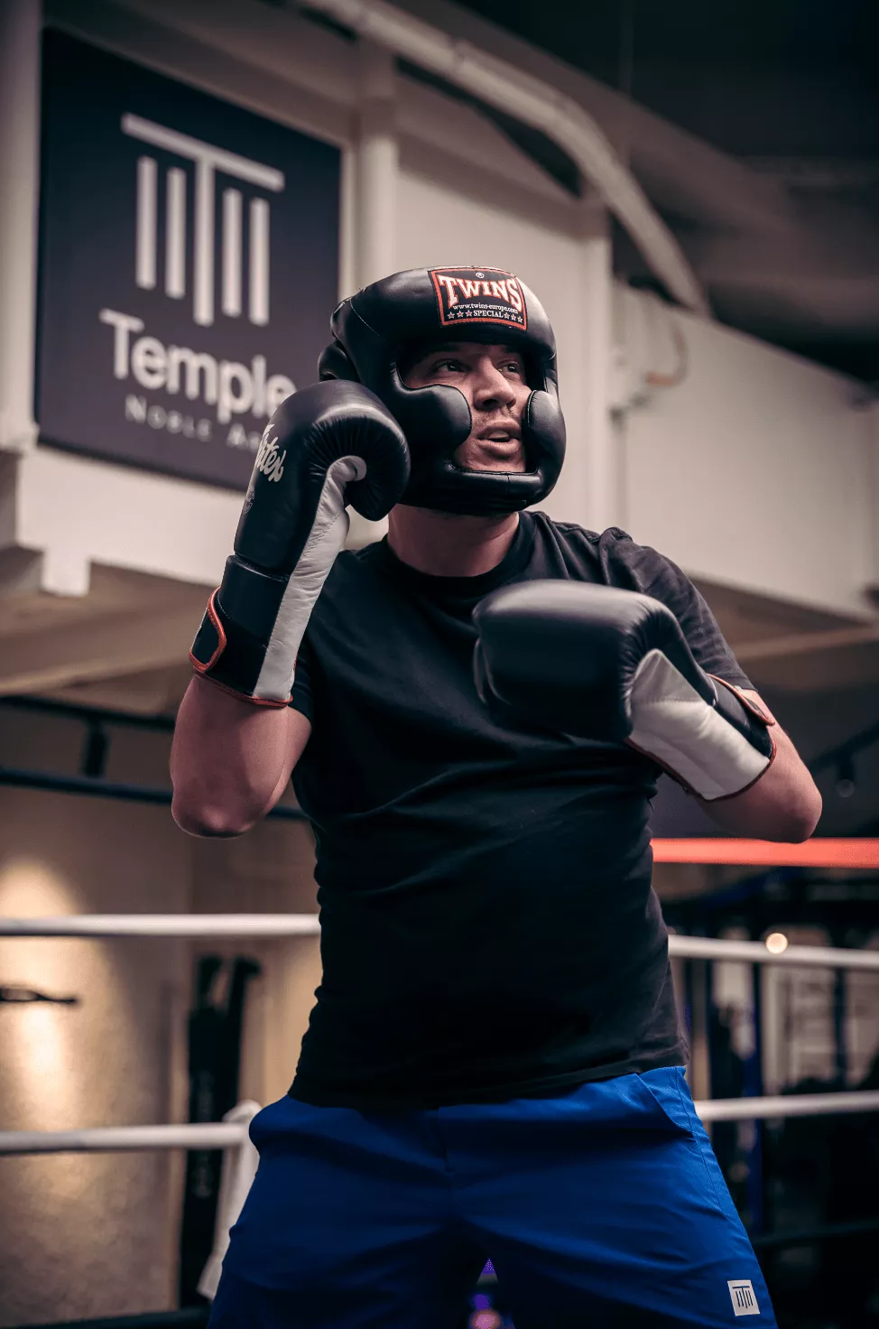 Sparring boxe casque logo Temple